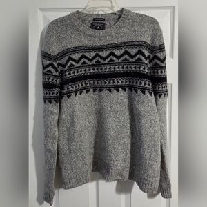 American Eagle Outfitters Gray and Black Crewneck Sweater Large
